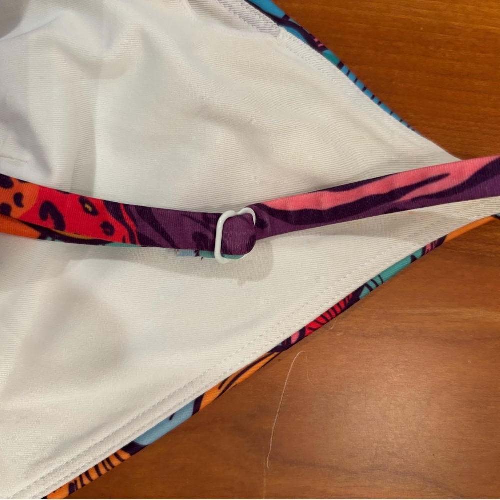 Lot of 2 Born Primitive Swim Bikini Tops Size Small - Picture 12 of 14